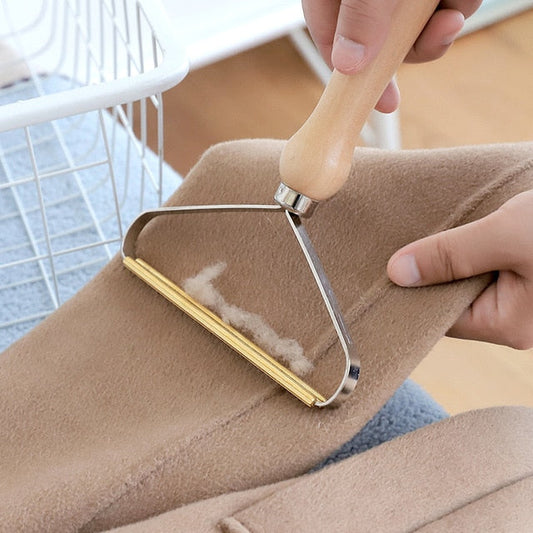 ChicSoleil Portable Lint Remover Clothes Fuzz Fabric  Shaver Brush Tool Power-Free Fluff Removing Roller for Sweater Woven Coat