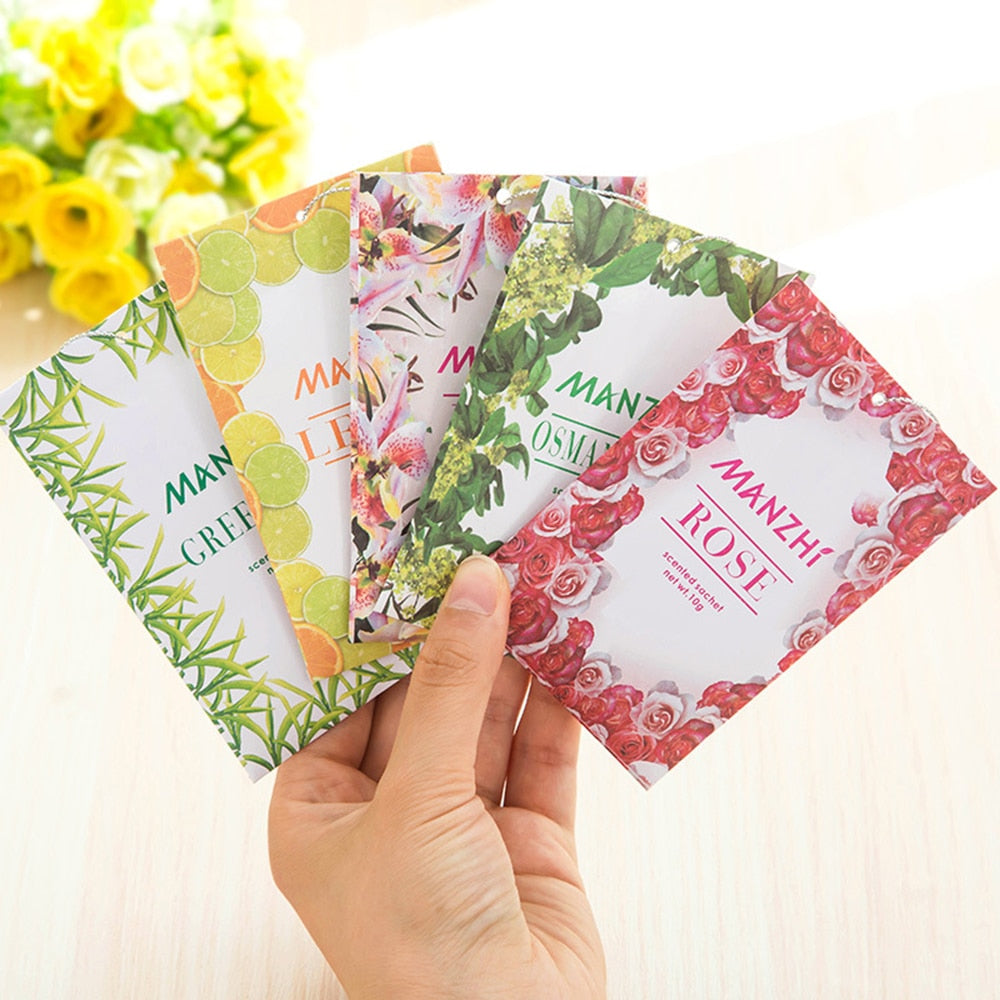 1pcs 9 Fragrances Natural Hanging Spices Wardrobe Aromatherapy Bag Air Fresheners Fragrant Flavor Bag Cabinet Spice Pockets